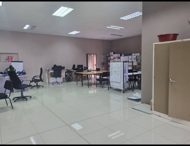 115M² RETAIL TO LET IN NELSPRUIT EXT 29